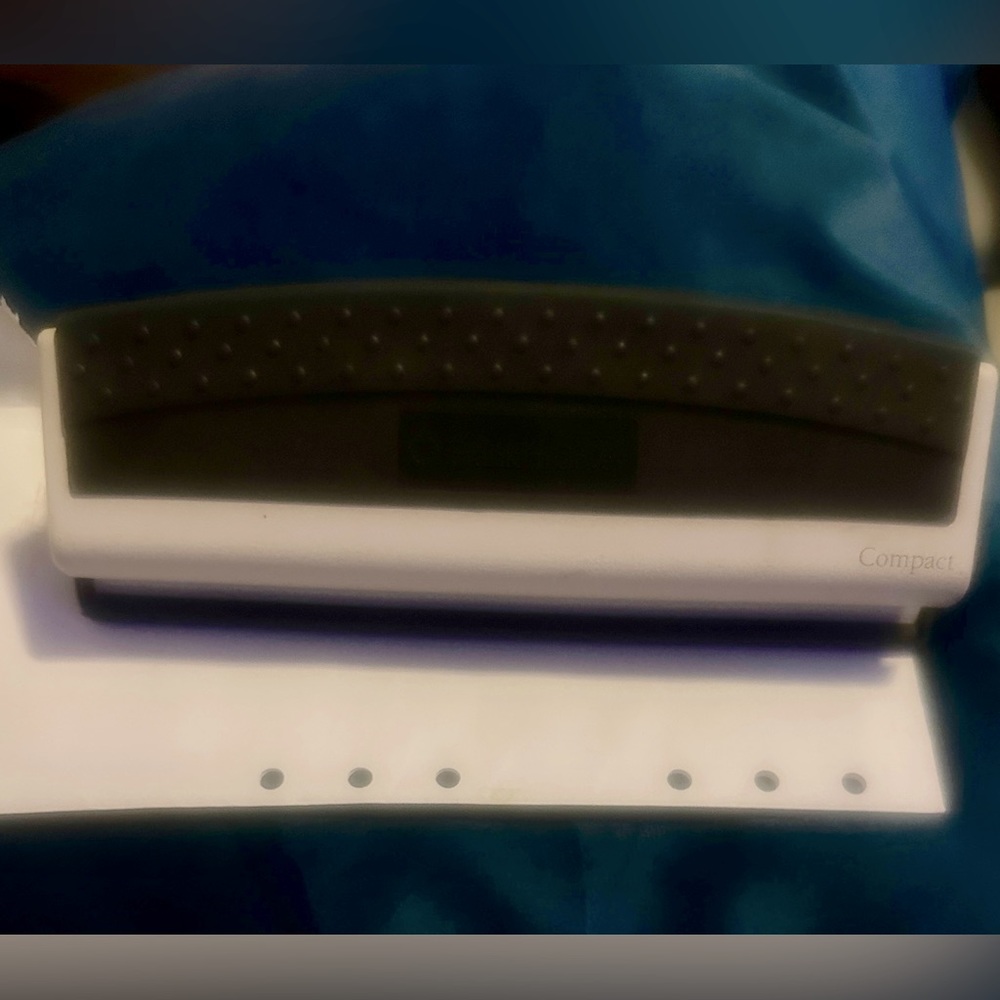 Franklin Covey Compact Planner Hole Punch